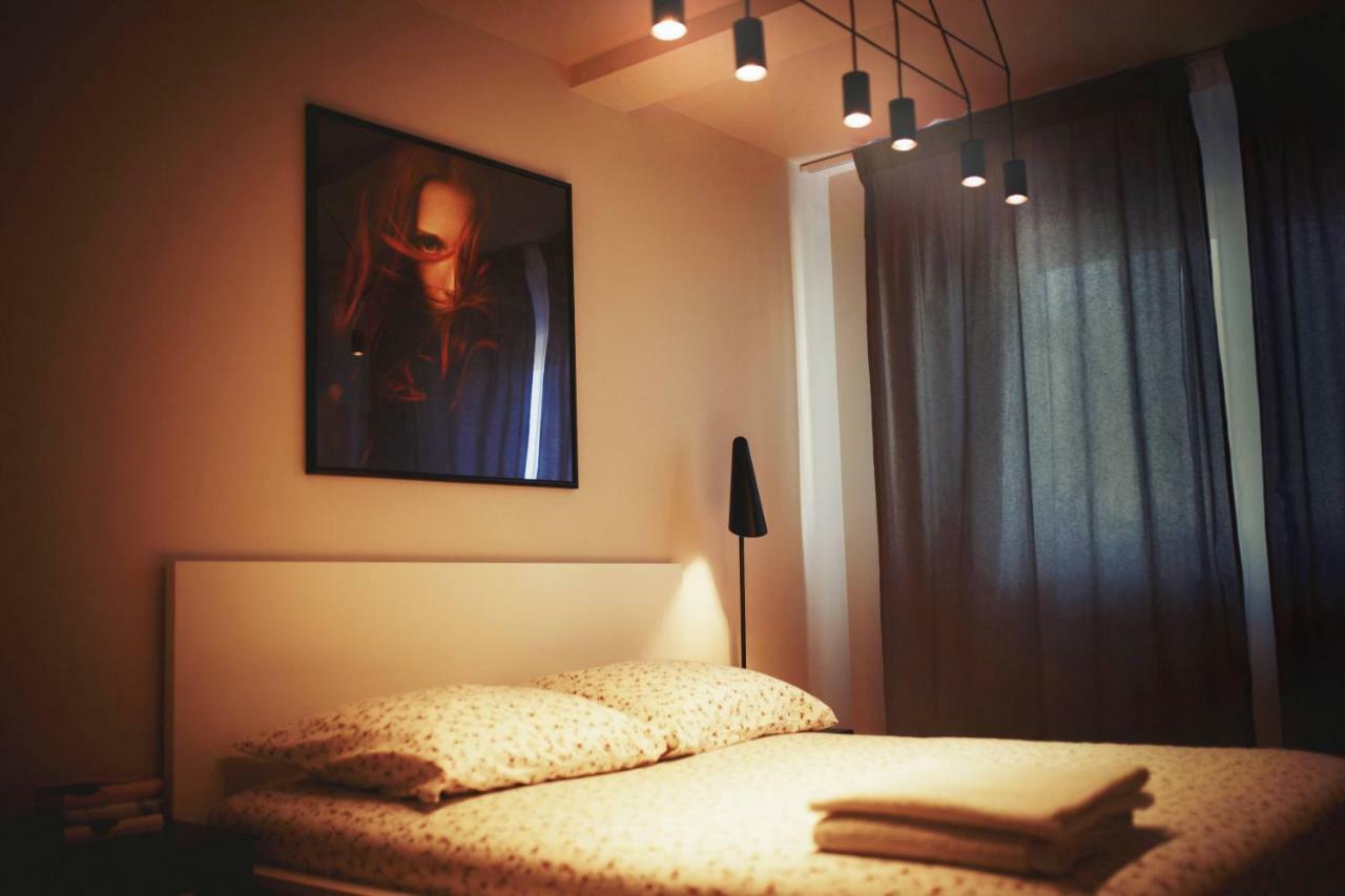 One Apartment Srem Bagian luar foto